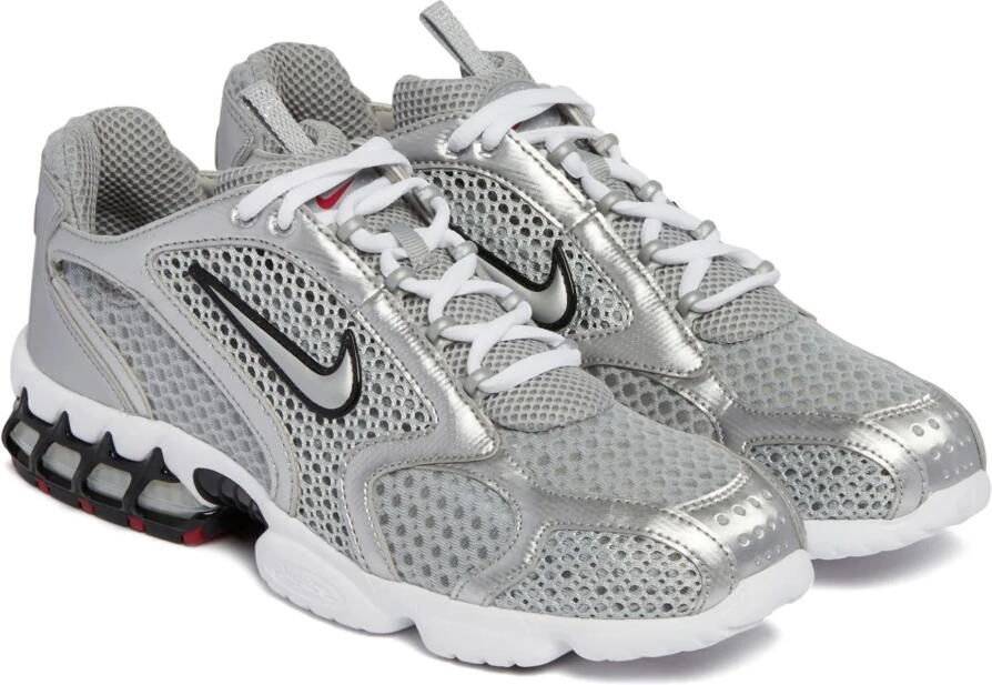 Nike Zilveren Sneakers Mesh Paneling Lichtgewicht