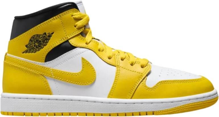 Nike Retro Style Mid-Top Basketball Sneakers