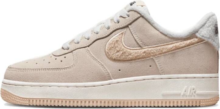 Beige sneakers dames 2025 nike