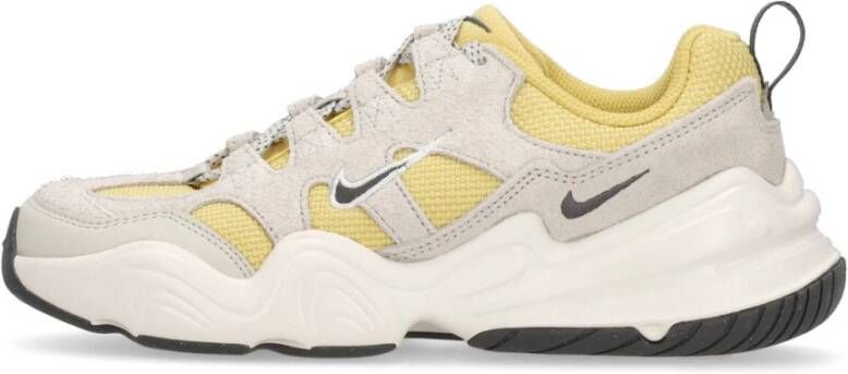 Nike Saturn Gold Lage Schoen voor Vrouwen