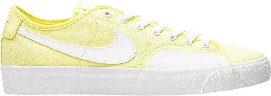 Nike SB Blazer Court Sneakers Yellow Heren