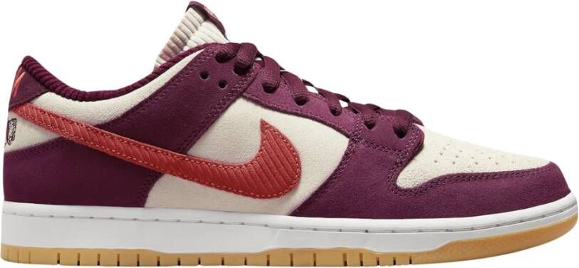 Nike Skate Like a Girl Sneakers