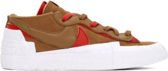 Nike x sacai Blazer Low Schoenen Bruin