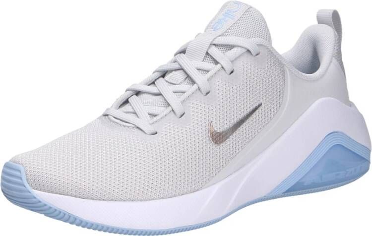 Nike Stijlvolle Bella 7 Sneakers voor vrouwen