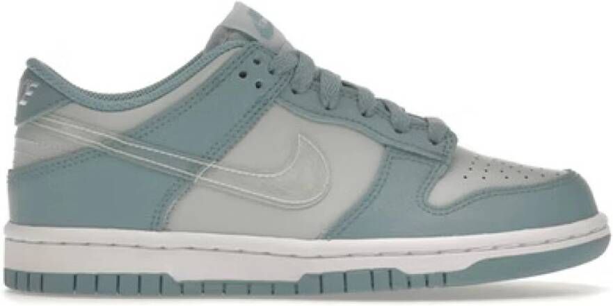 Nike Stijlvolle leren sneakers Blauw Dames