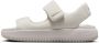 Nike Calm Dames Slippers en Sandalen Beige Maat: 40.5 Thermoplastische Foot Locker - Thumbnail 1