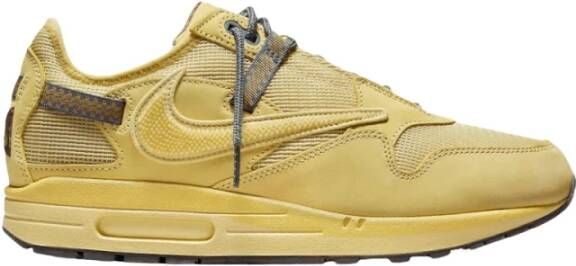 Nike Travis Scott Cactus Jack Goud Sneakers