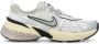Nike Wmns V2k Run Shoes Trendy Sneakers Dames white white metallic silver maat: 36.5 beschikbare maaten:36.5 37.5 38.5 39 40.5 41 - Thumbnail 1