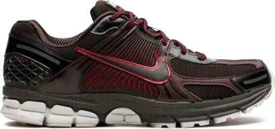 Nike Velvet Brown Gym Red-Earth Sneakers Brown