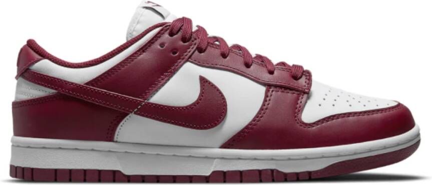 Nike Vintage-geïnspireerde Dunk Low Bordeaux Sneakers voor Rood