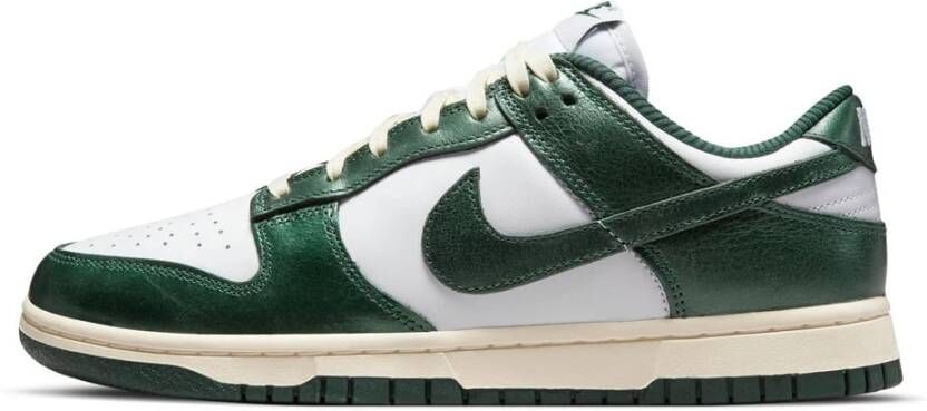 Nike Vintage Groene Dunk Low Sneakers
