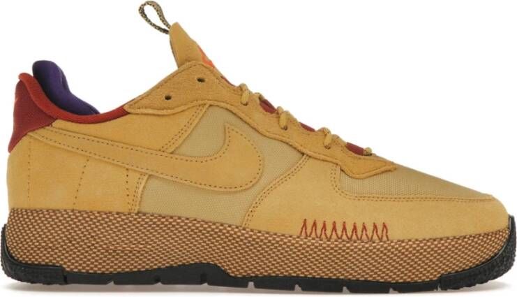 Nike Wilde Sneakers Tarwe Goud Rugged Oranje