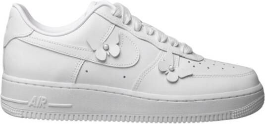 Nike Witte Sneakers voor een stijlvolle look