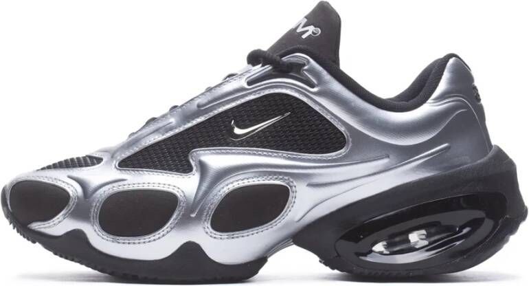 Nike Zwart Metallic Zilver Futuristische Sneakers