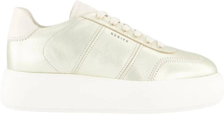 NUBIKK Lage Sneakers Dames Elise Wing Leer Goud