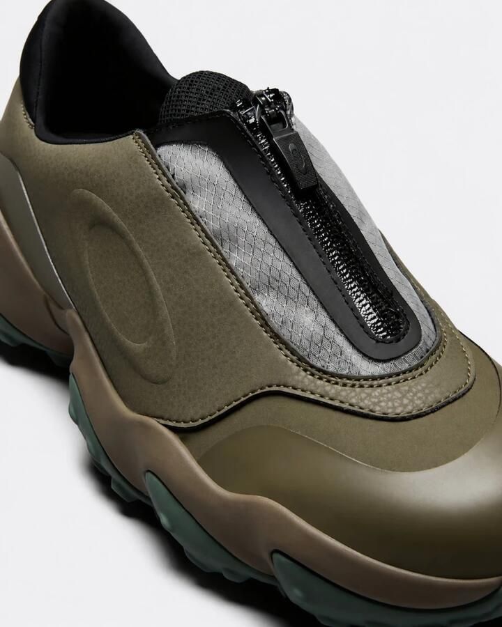 OAKLEY Sneakers laag 'EDGE ELITE DEEP' olijfgroen