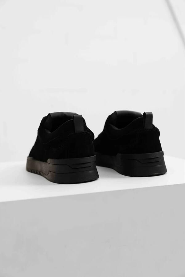 Off The Pitch Fullstop Suede Sneakers - Foto 2