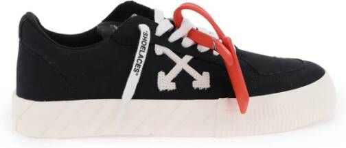 Off White Canvas Lage Vulcanized Sneakers met Contrasterende Logo Print Black Heren
