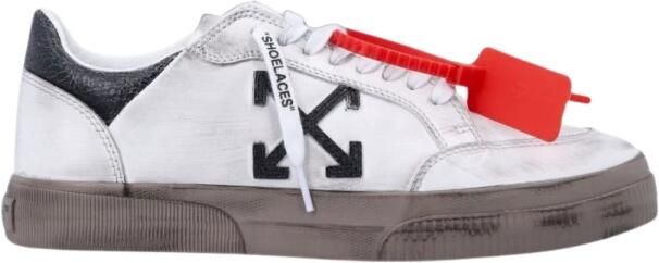 Off White Vulcanized Lage Sneakers