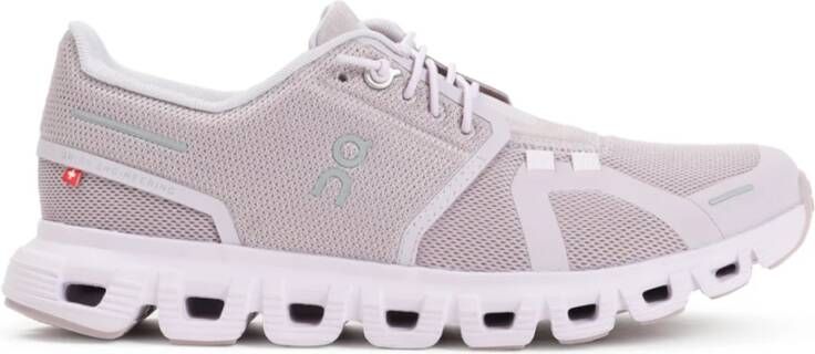 On Low-Top Sneakers Lightweight Textile Sneakers With Modern Lacing Sy in wit