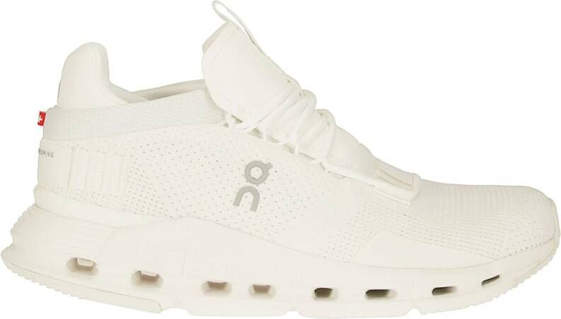 ON Running Cloudnova Trainers White Dames
