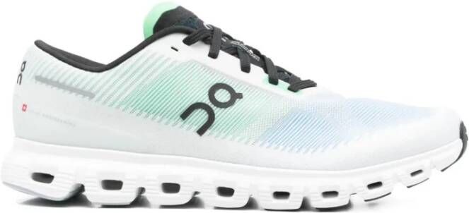 On Running Witte Sneakers met Helion™ Superfoam