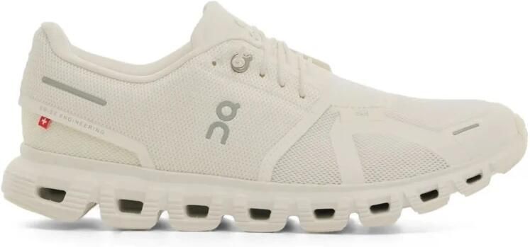 On Running Cloud 6 Sneakers