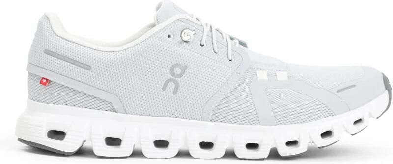On Running Cloud 6 Sneakers