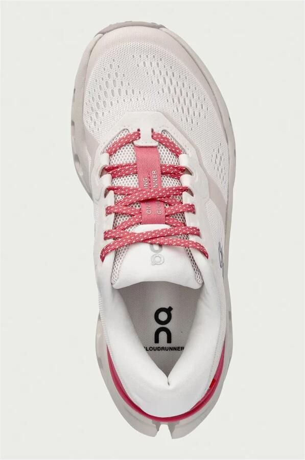 On Women's Cloudrunner 3 Hardloopschoenen oyster camellia - Foto 4