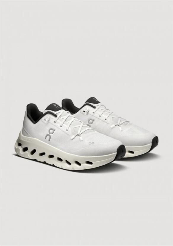 On Sneakers laag 'Cloudtilt' zilvergrijs greige zwart - Foto 4