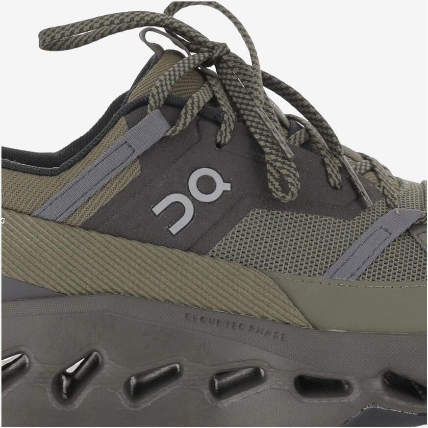 On Running Donkergroene Mesh Sneakers met Missiongrip