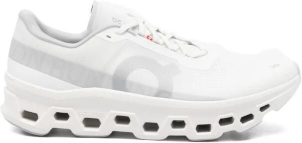 On Running ON Sneakers