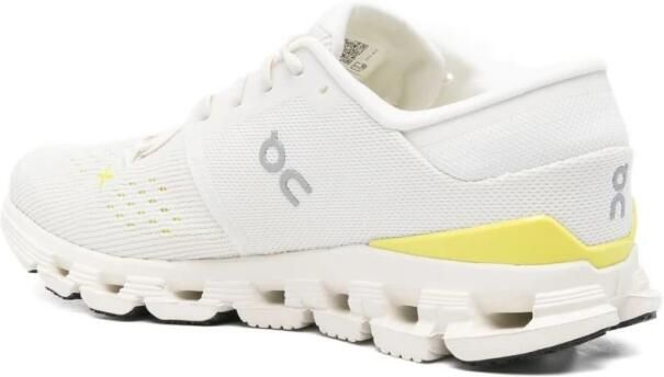 On Running Witte Veterschoenen Rubberen Zool