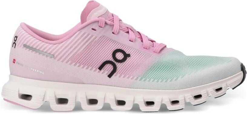 On Running Roze Sneakers met Helion™ Superfoam