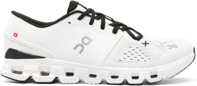 On Running Witte Gebreide Sneakers met Reflecterende Details