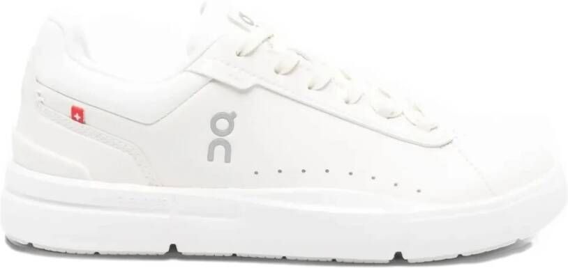 On Running Witte Roger Advantage Hardloopschoenen
