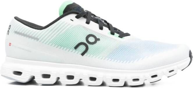 On Running Witte Sneakers met Helion™ Superfoam