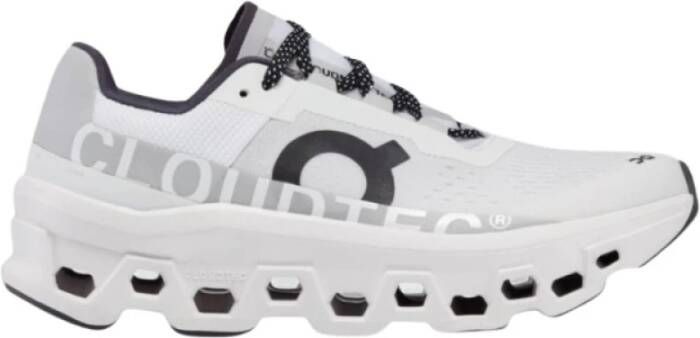 On Running Witte Sneakers met Maxi Zool