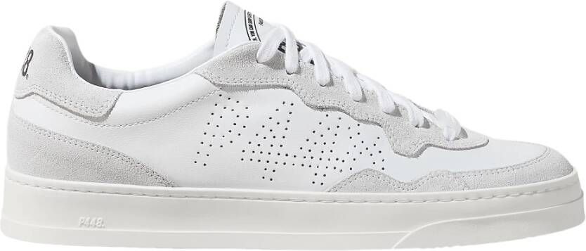 P448 Witte lage sneakers