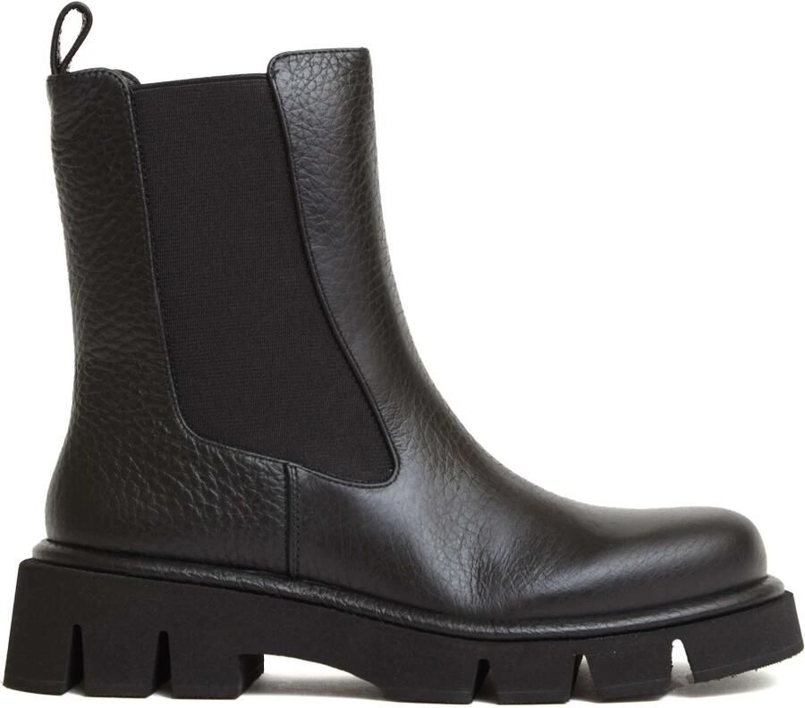 Paloma Barceló Beatles Boot