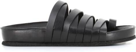 Pantanetti Gekruiste leren sandalen in zwart