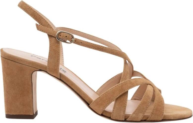Parallele Camel Suede Sandalen