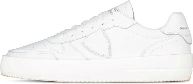Philippe Model Witte platte schoenen Urban Sneaker Minimalistisch ontwerp White