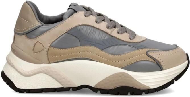 Philippe Model Low-Top Sneakers Odeon Low Woman in bruin - Foto 2