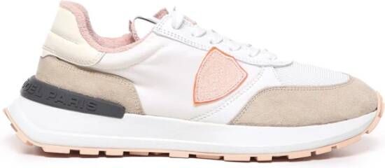 Philippe Model Italiaanse Sneakers met Contrasterend Hiel Detail White Dames