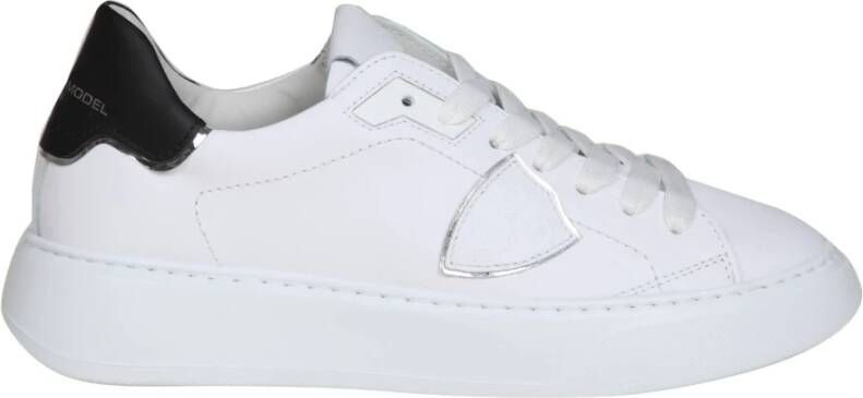 Philippe Model Witte Sneakers met Contrastdetails en Spiegelende Leren Randen White Dames