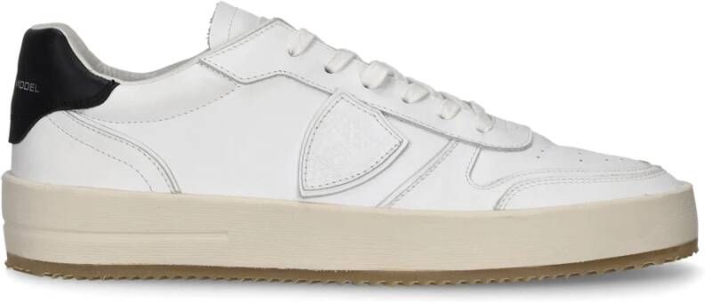 Philippe Model Witte en zwarte leren lage sneakers White Dames