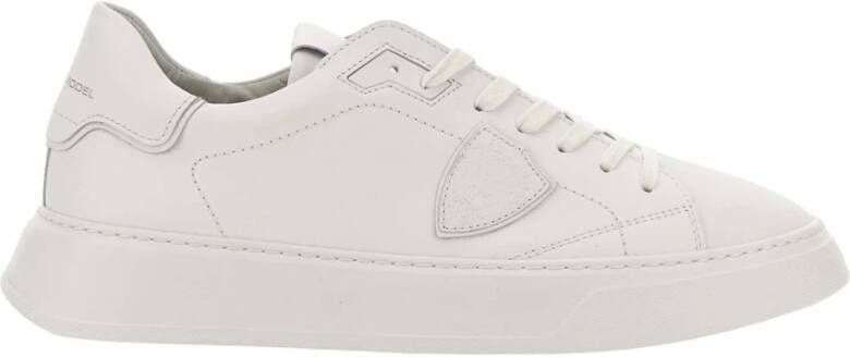 Philippe Model Stijlvolle witte sneakers voor moderne mannen Wit Heren