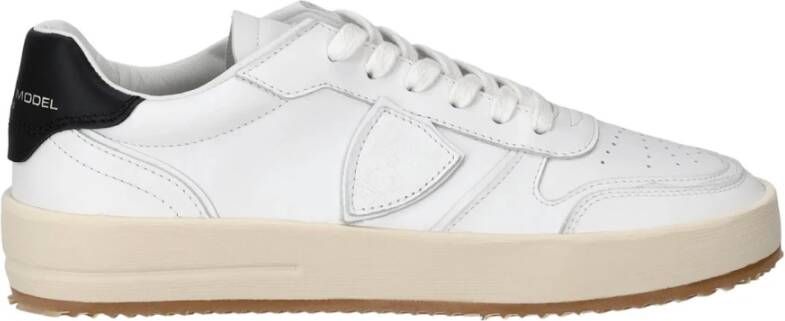 Philippe Model Witte en zwarte leren lage sneakers White Dames