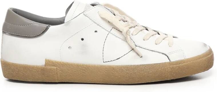 Philippe Model Witte Grijze Sneakers met Logo Applique